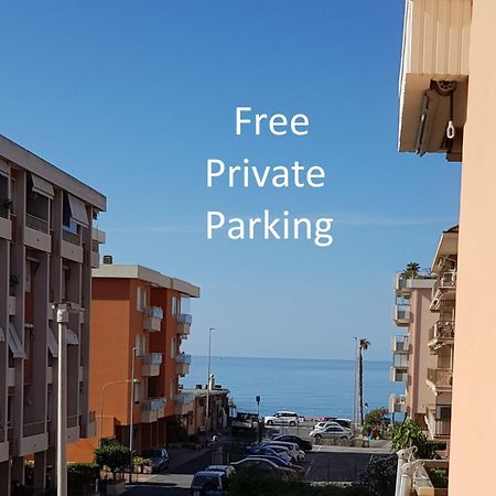 Ferienwohnung Casalmare Via Asse Ventimiglia Exterior foto
